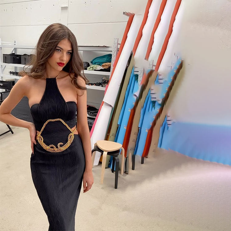 Women's Graceful And Fashionable Sunken Stripe Chain Halter Lace-up Sleeveless Dress aclosy