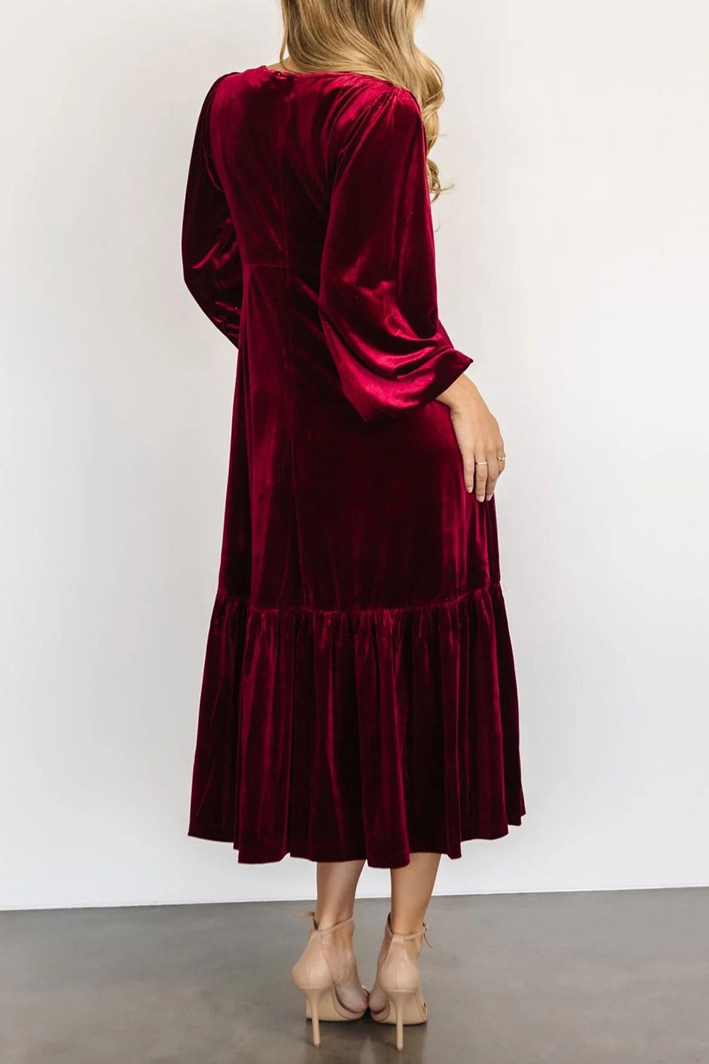 V-Neck Long Sleeve Midi Velvet Dress Trendsi