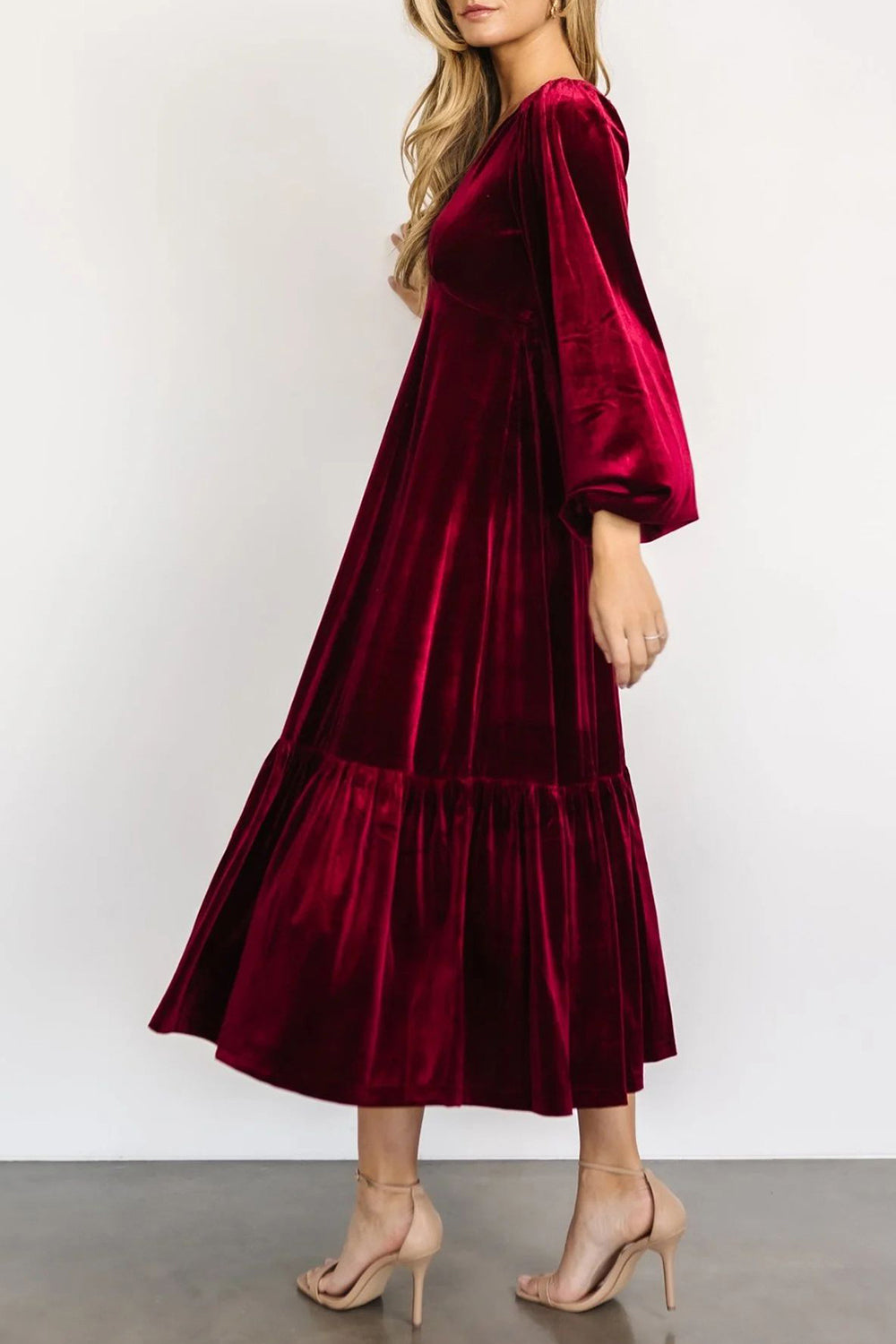 V-Neck Long Sleeve Midi Velvet Dress Trendsi