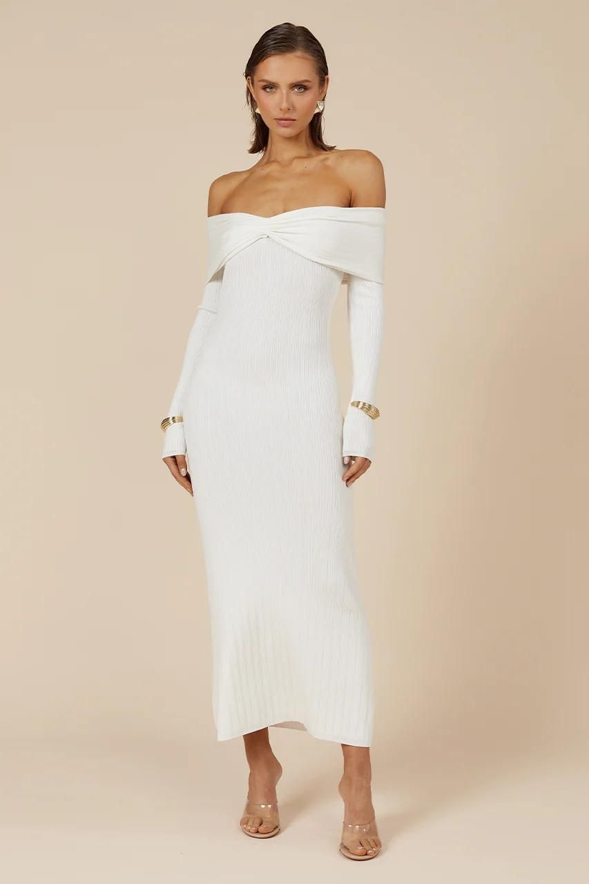 Perpiya Elegant Strapless Maxi Dress