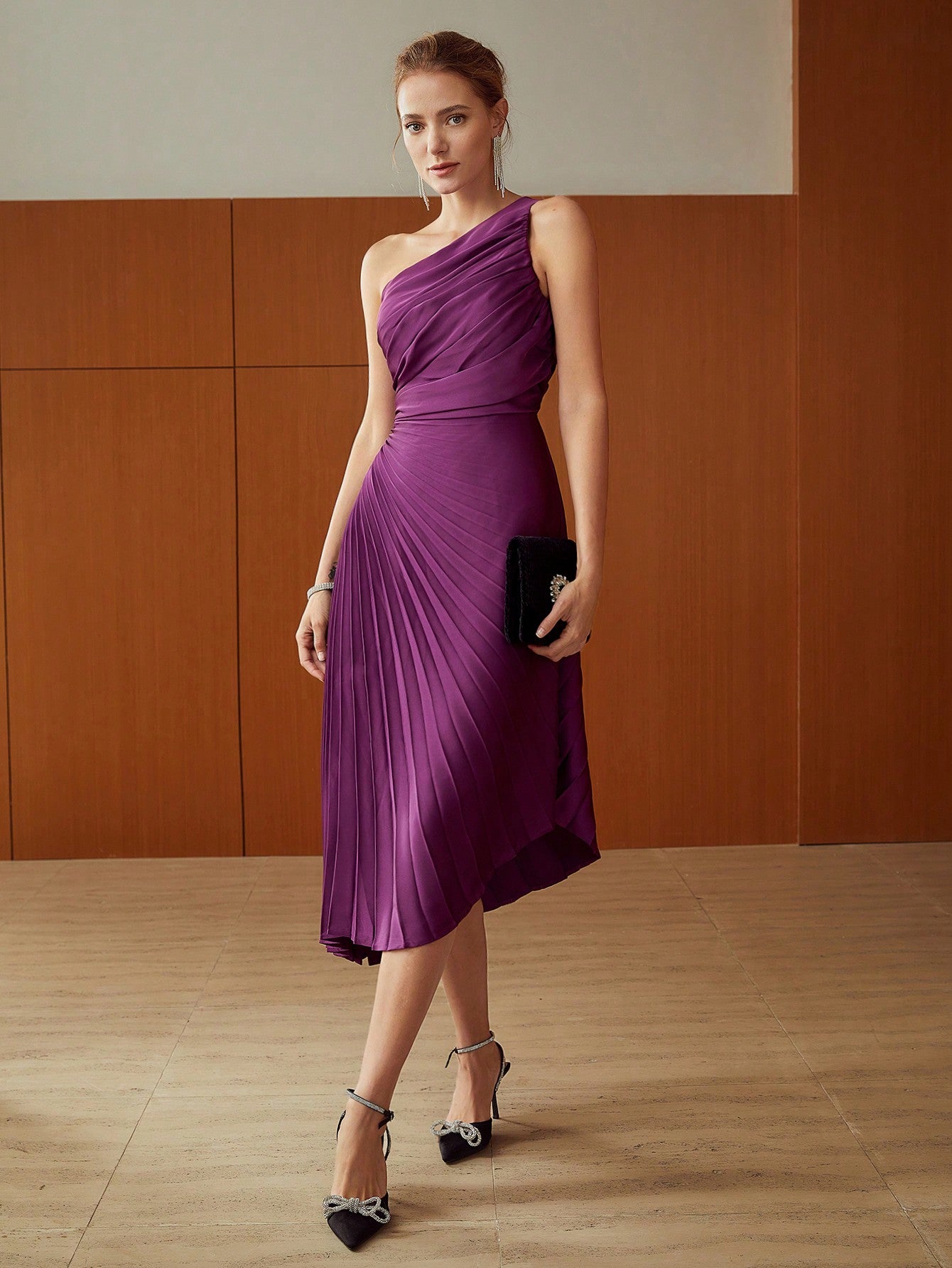 Elegant Pleated Cutout One-shoulder Dress Aclosy