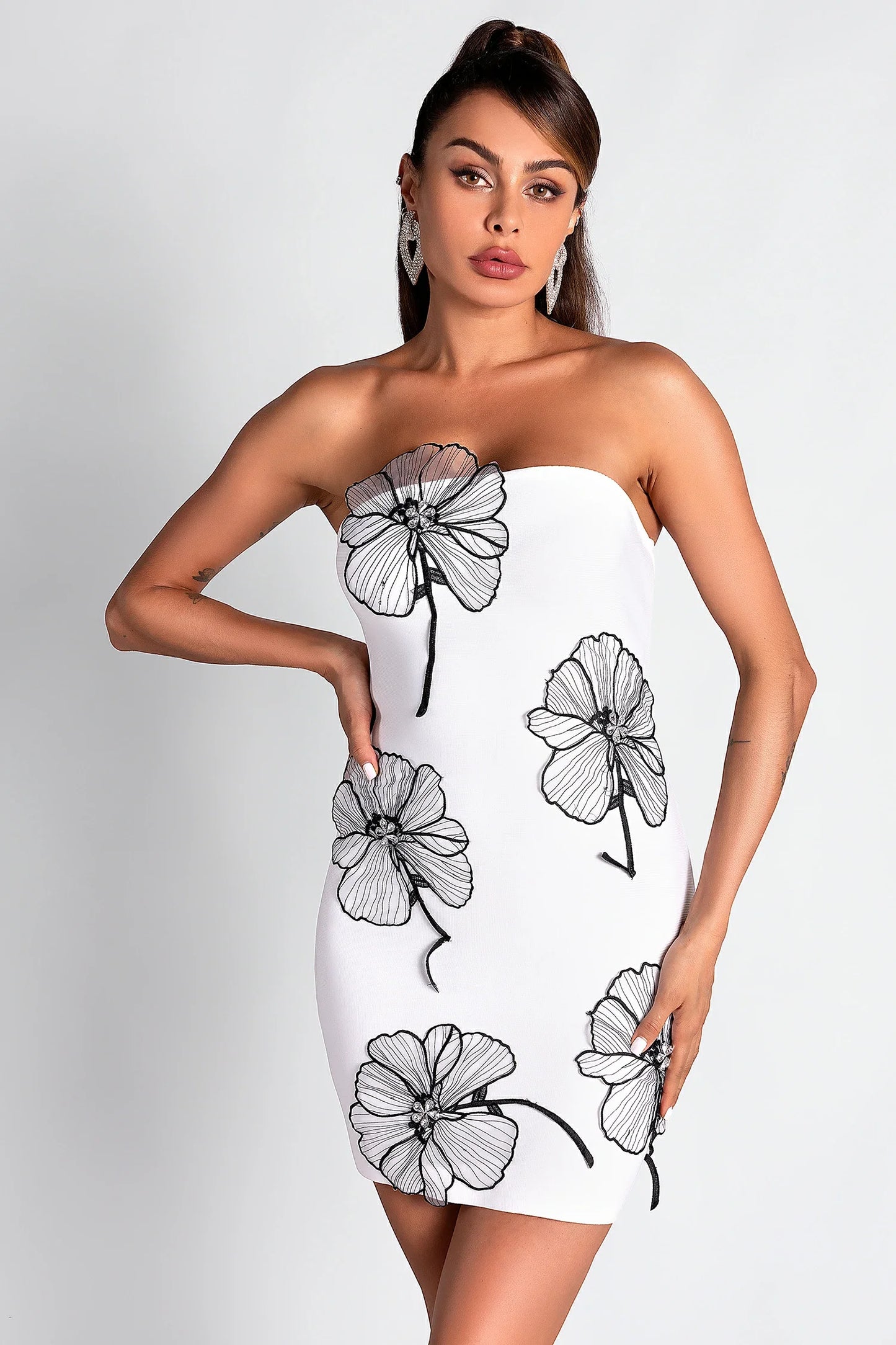 Decals Elegant Strapless Bandage Dress