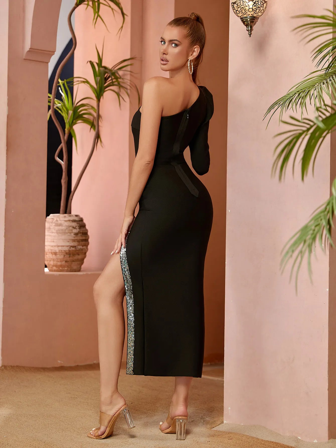 Seq Sleeved One Shoulder Black Bandage Party Dress