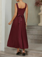 WELANA ELEGANT PLEATED MAXI DRESS