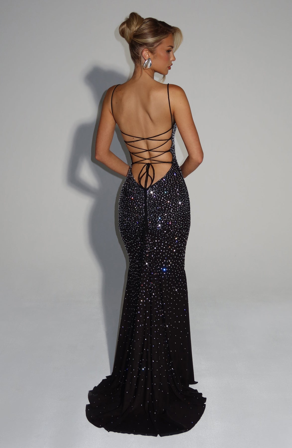 ALEKA ELEGANT BACKLESS RHINESTONE MAXI DRESS