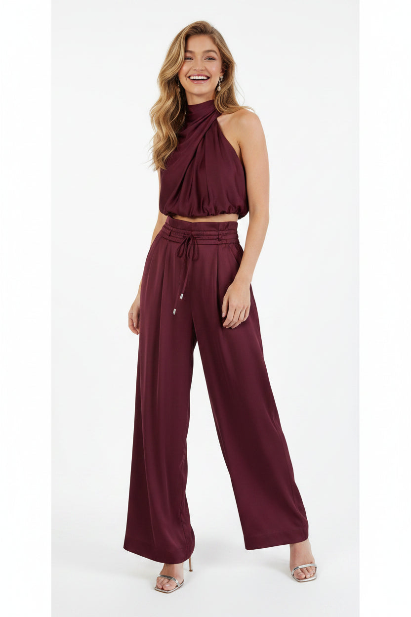 Sashi Suits Casual Sleeveless Midriff-baring sets