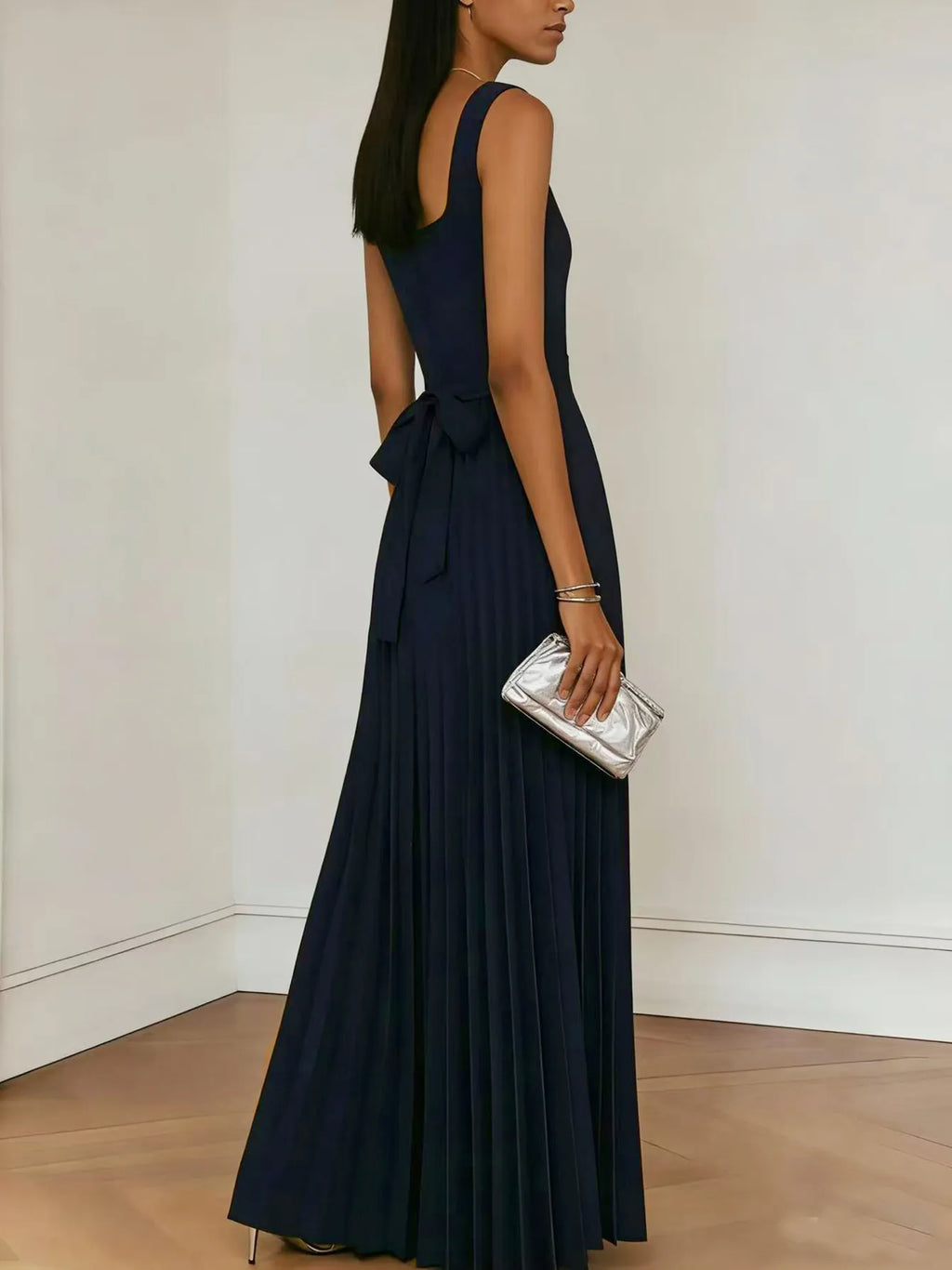 WELANA ELEGANT PLEATED MAXI DRESS