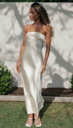 Back Elastic Knit Solid  Dress aclosy