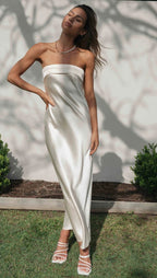 Back Elastic Knit Solid  Dress aclosy