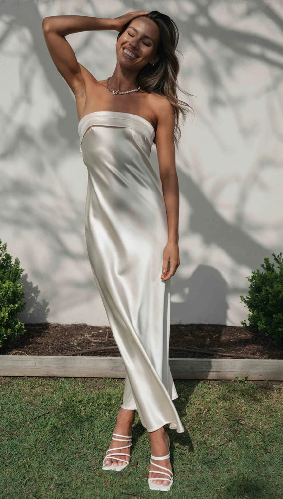 Back Elastic Knit Solid  Dress aclosy