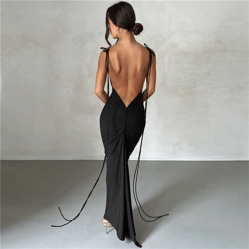 New Women's Fashion Halter Sexy Backless Slim Package Hip Temperament Dress aclosy