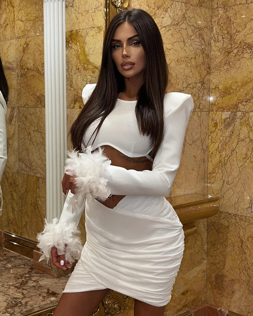 Women's Open-back Feather Long-sleeved Dress Aclosy