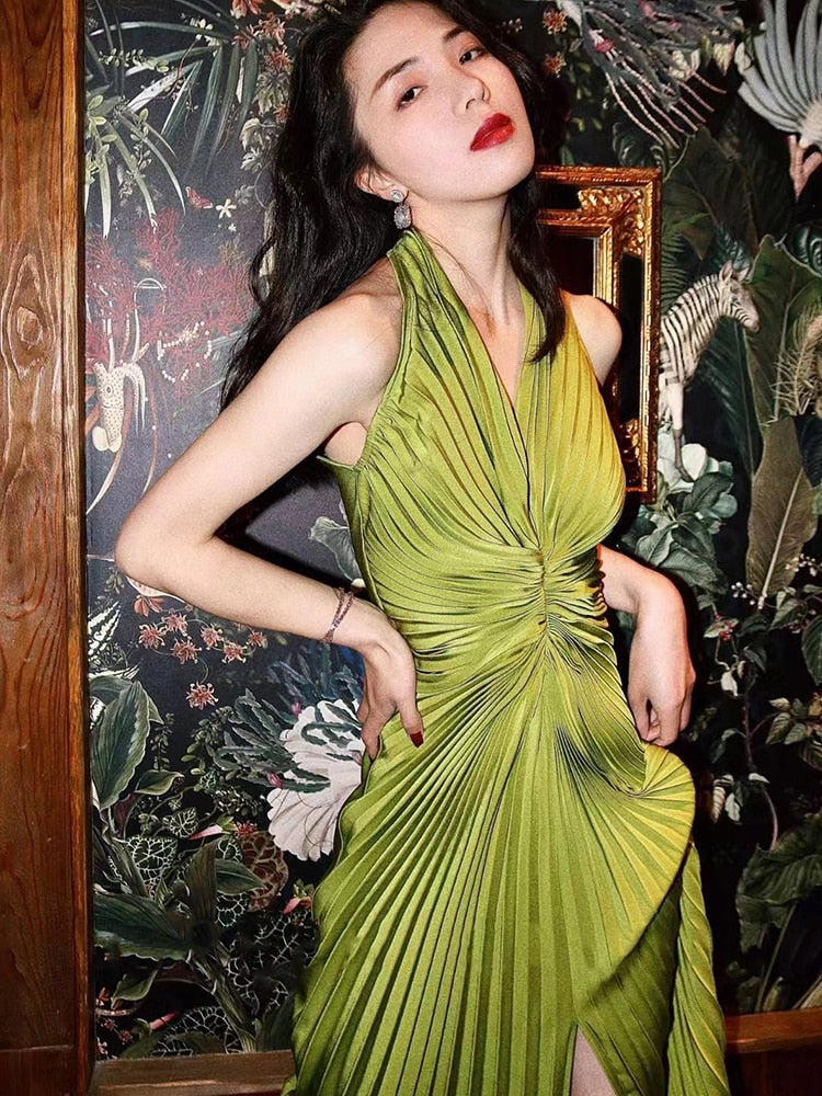 Pleated Light Luxury Green Retro Halter aclosy