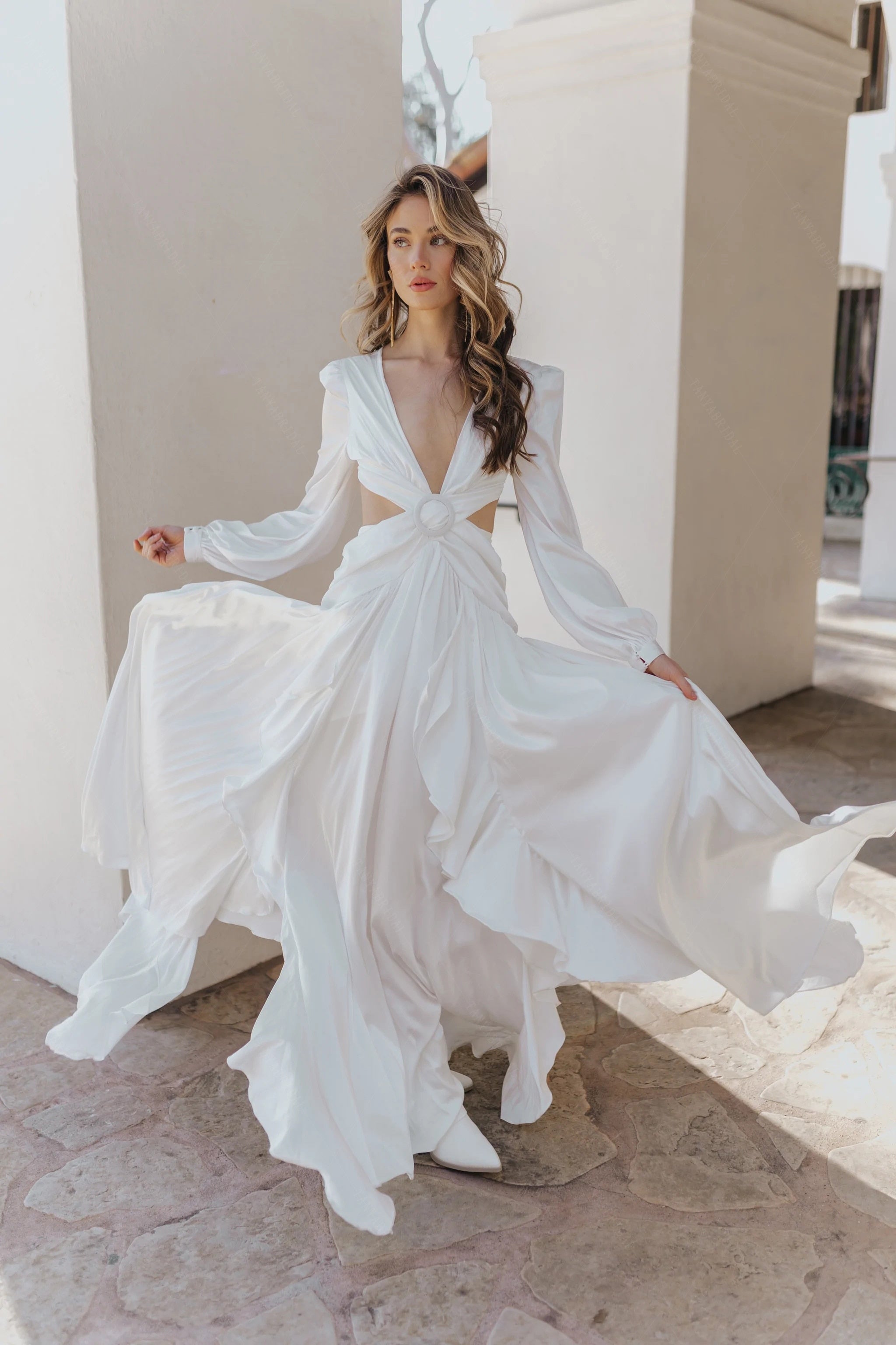 Women's Lace V-Neck Solid Color Fashion Dress Aclosy