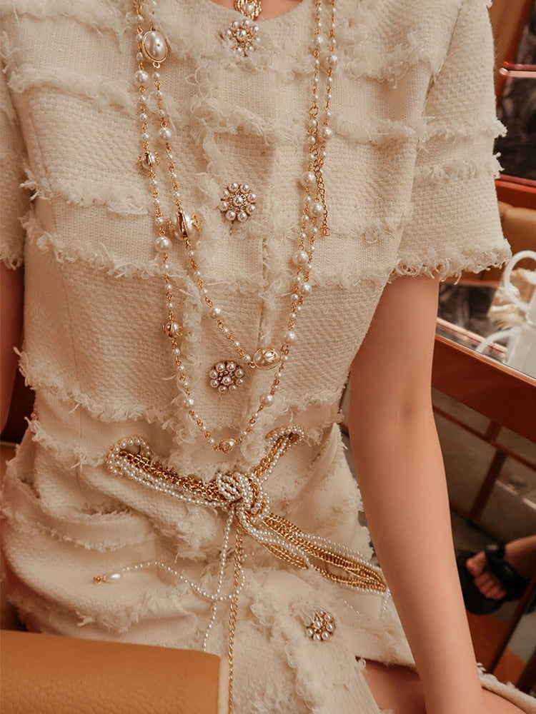Short-sleeved Dress With Braided Pearl Chain Aclosy