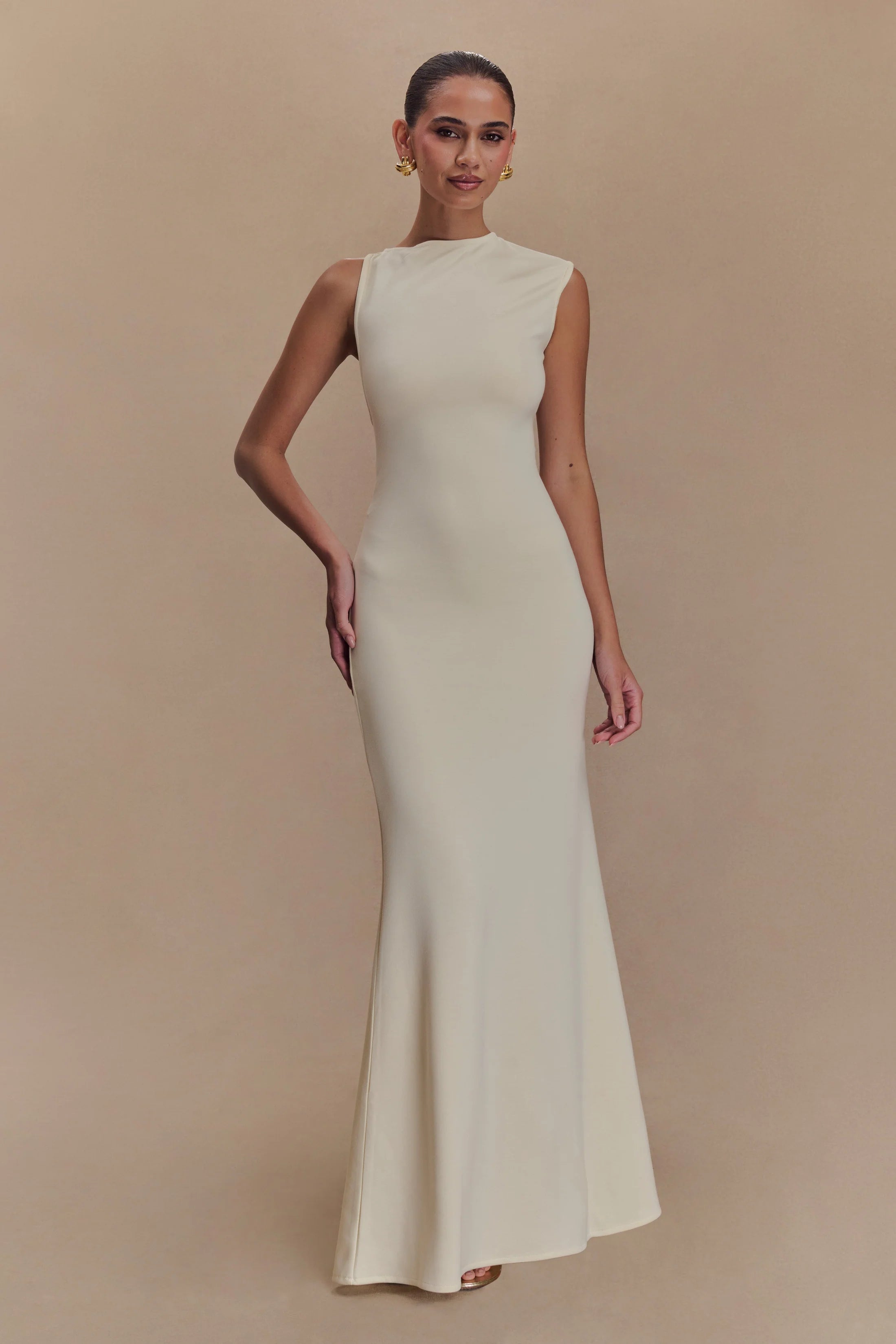 Aeria elegant backless bandage maxi Dress