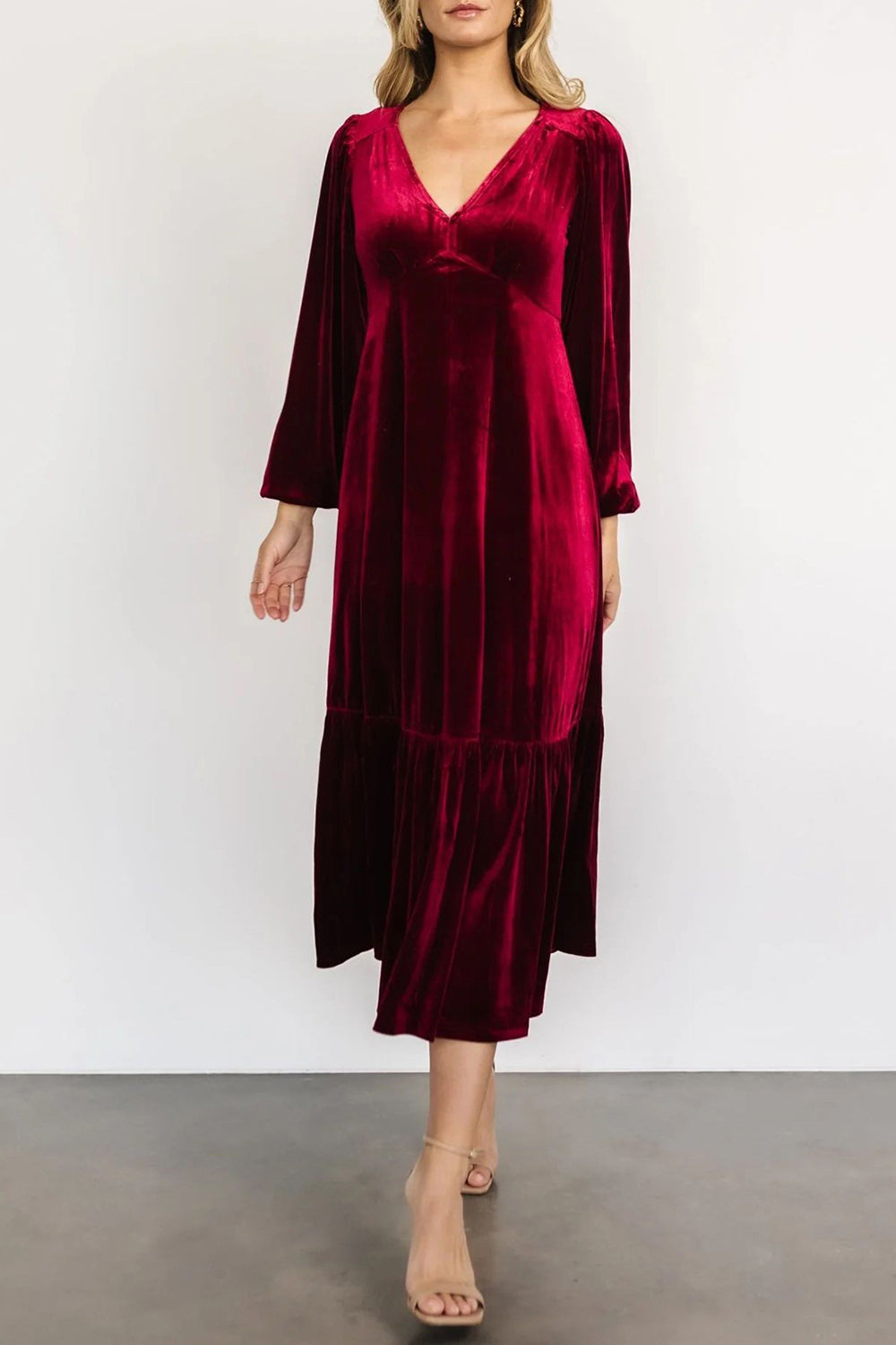 V-Neck Long Sleeve Midi Velvet Dress Trendsi