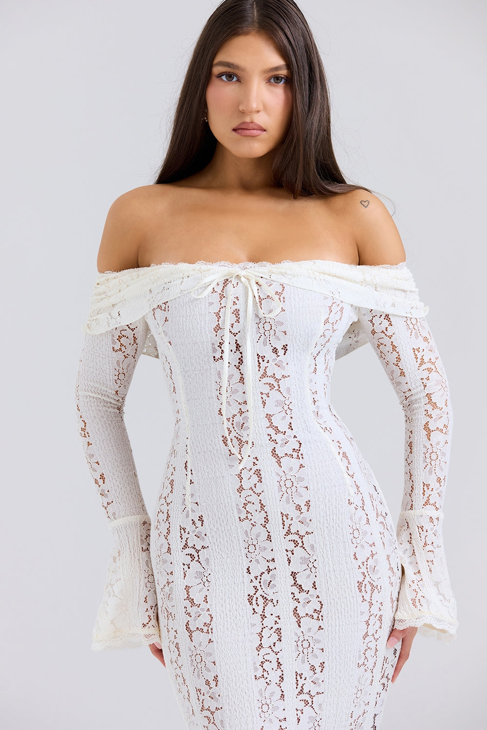 AEILA VINTAGE LACE MAXI DRESS Aclosy AEILA VINTAGE LACE MAXI DRESS Aclosy