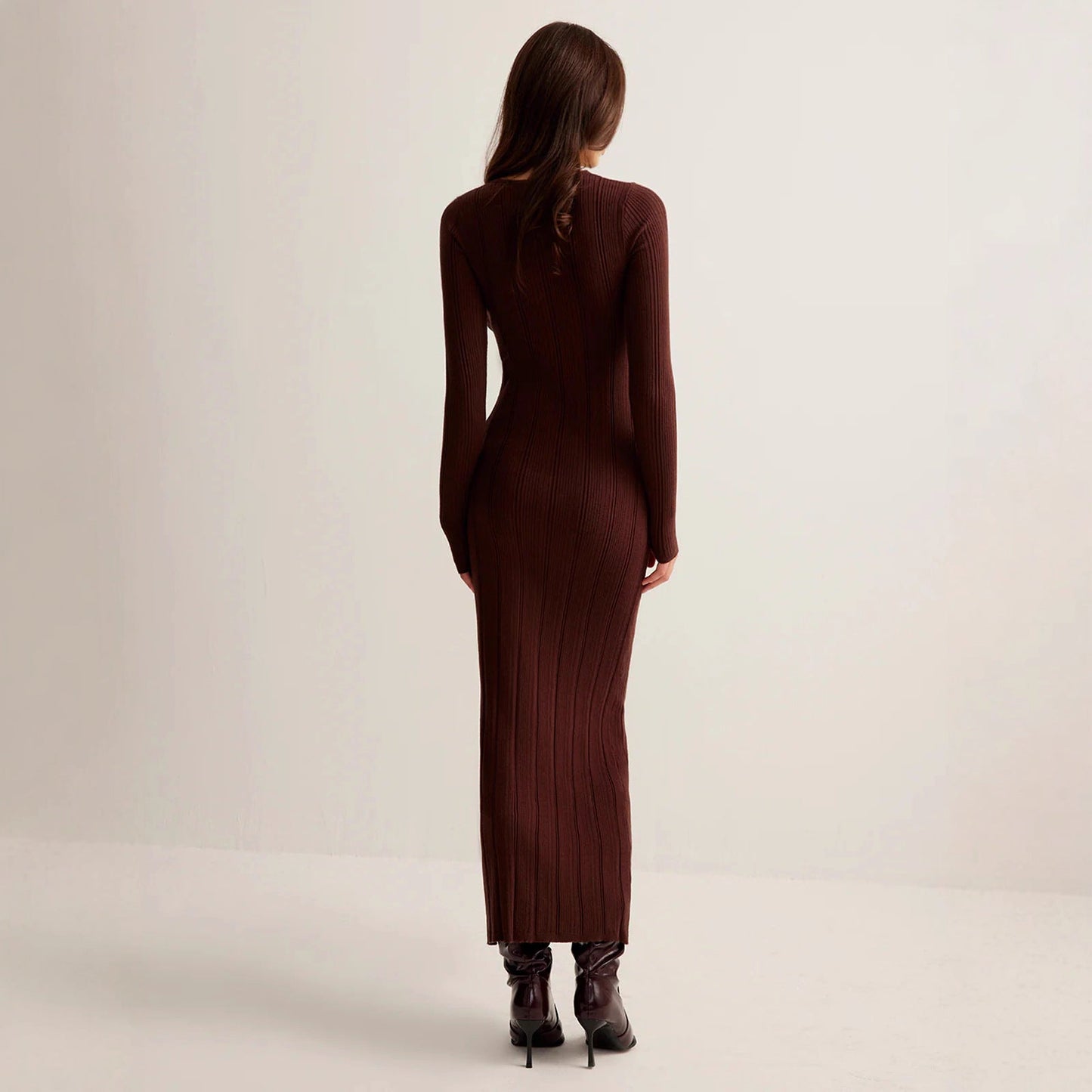 Retro Solid Color V-neck Slim-fit Long Sleeve Hip Knitwear Dress aclosy