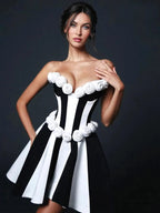 ALENA WHITE ROSE MINI SKIRT