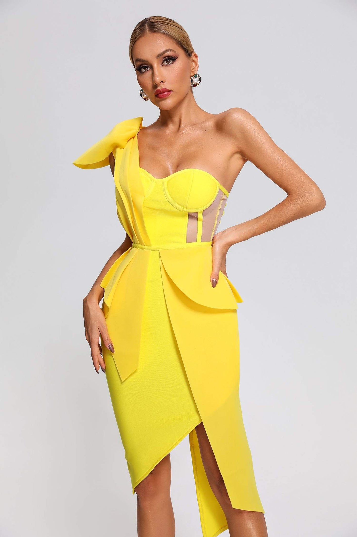 Irregular one-shoulder bowknot slim slim dress Aclosy