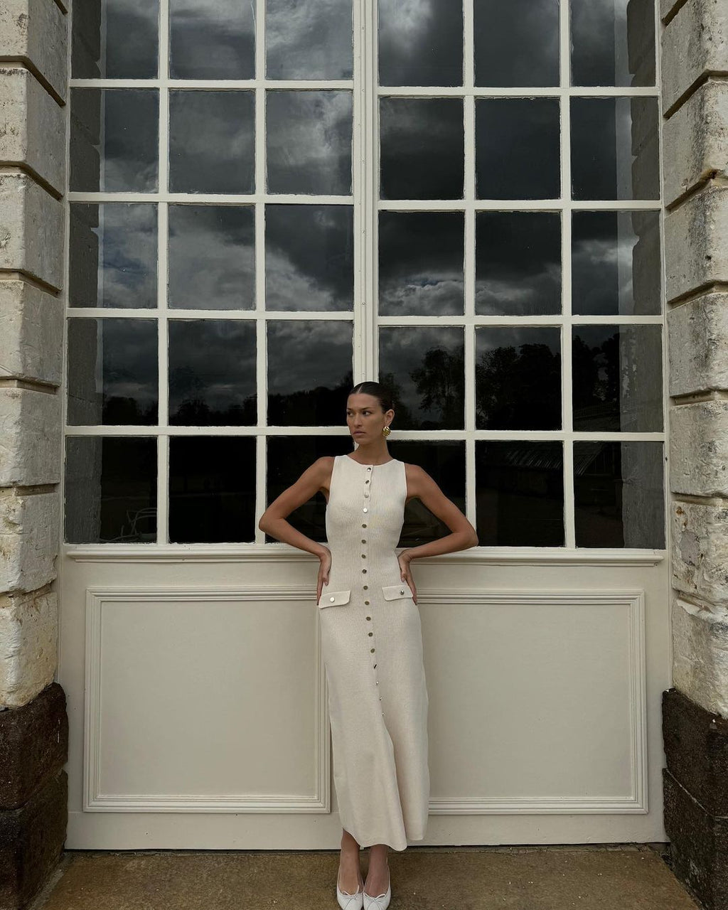 Chic Buttoned Knit Dress