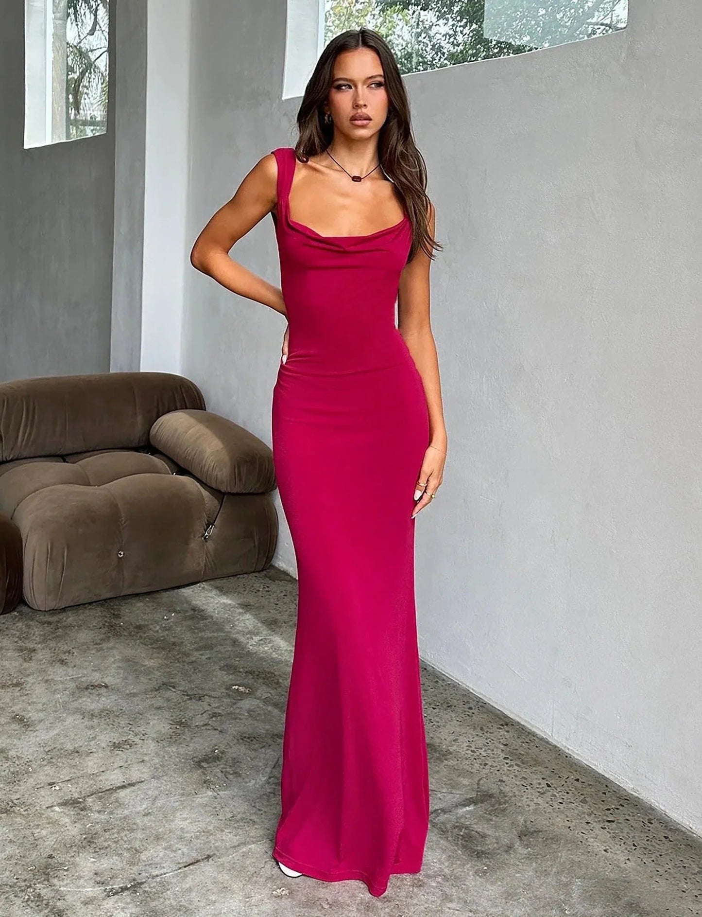CHIC BACKLESS MAXI DRESS (Copy) Aclosy