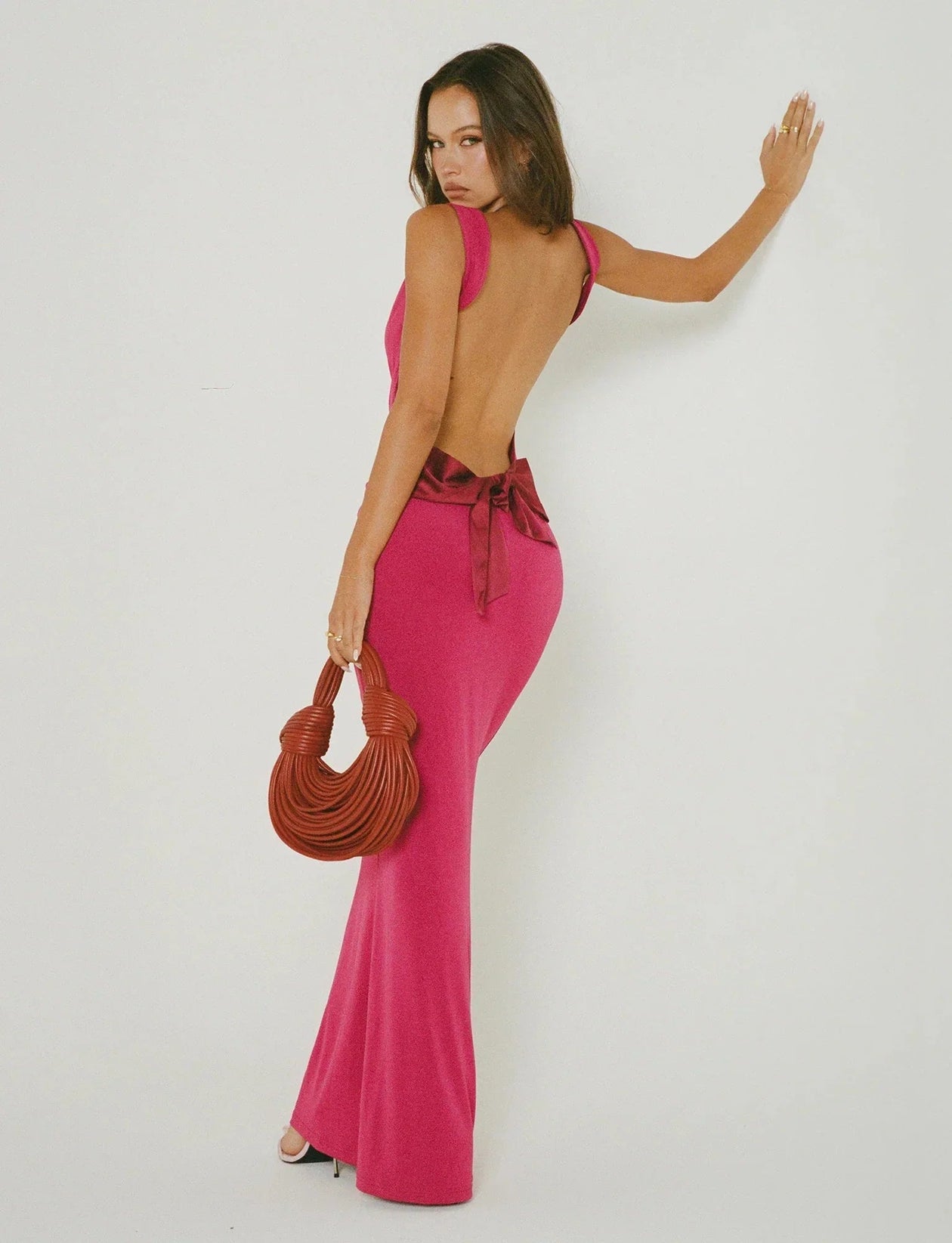 red backless maxi dress CHIC BACKLESS MAXI DRESS-RED – Aclosy