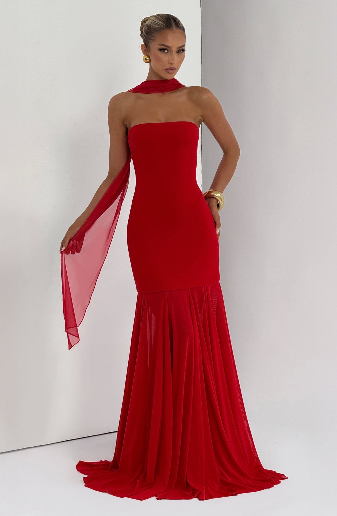 Elerna Strapless Hugging Mermaid Maxi Dress