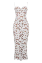 DIVINE RADIANCE GLAMOROUS MAXI DRESS