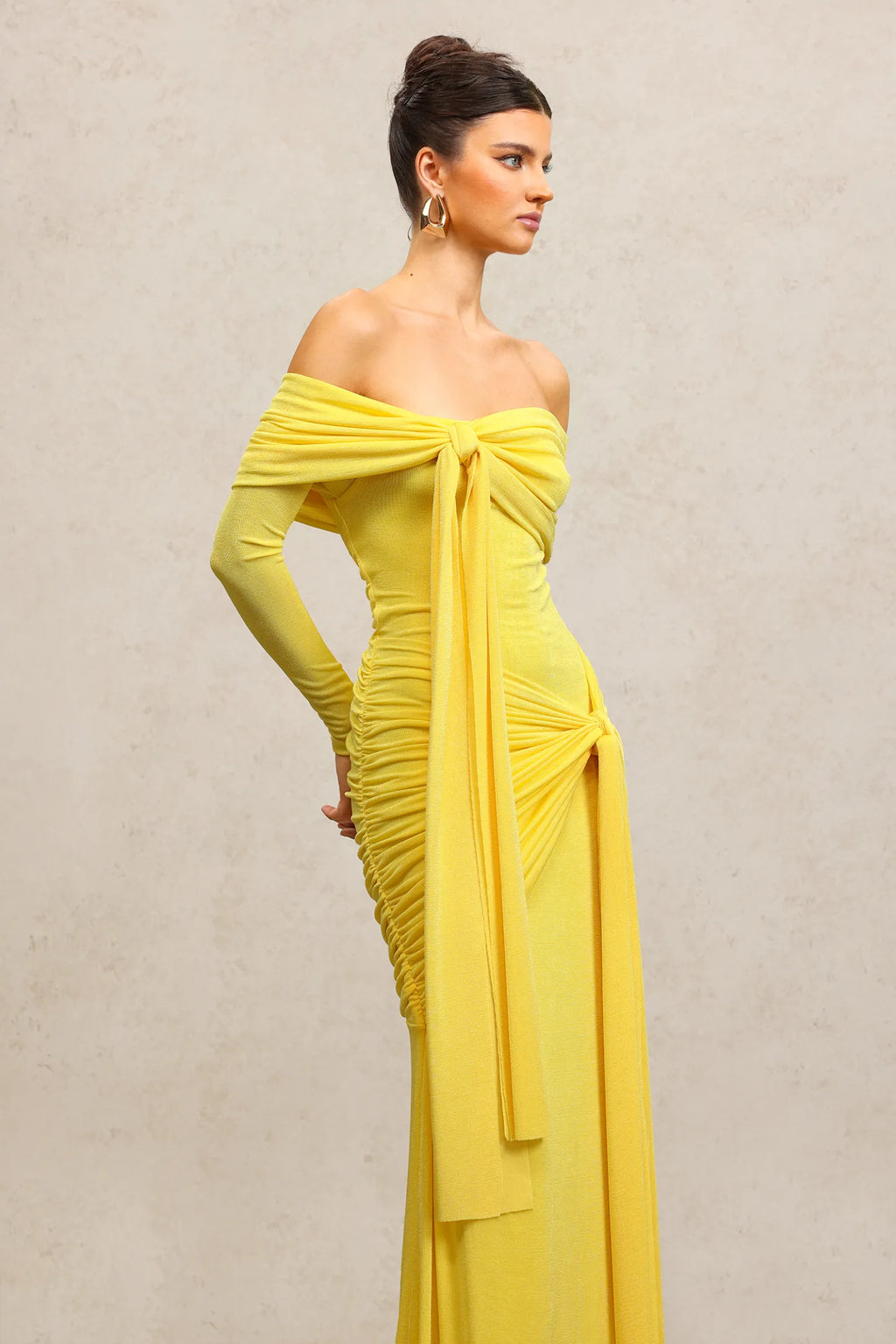 Chic Off-shoulder Long Sleeves Streamer Folds Maxi Dress