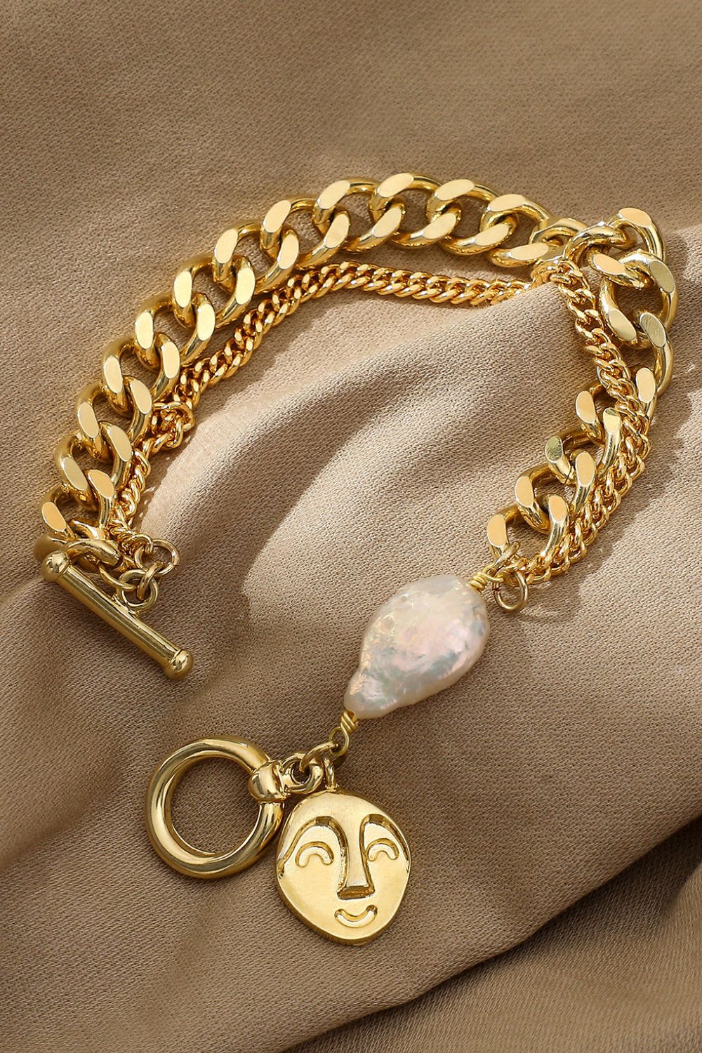 Gold Chain & Pearl Bracelet Trendsi