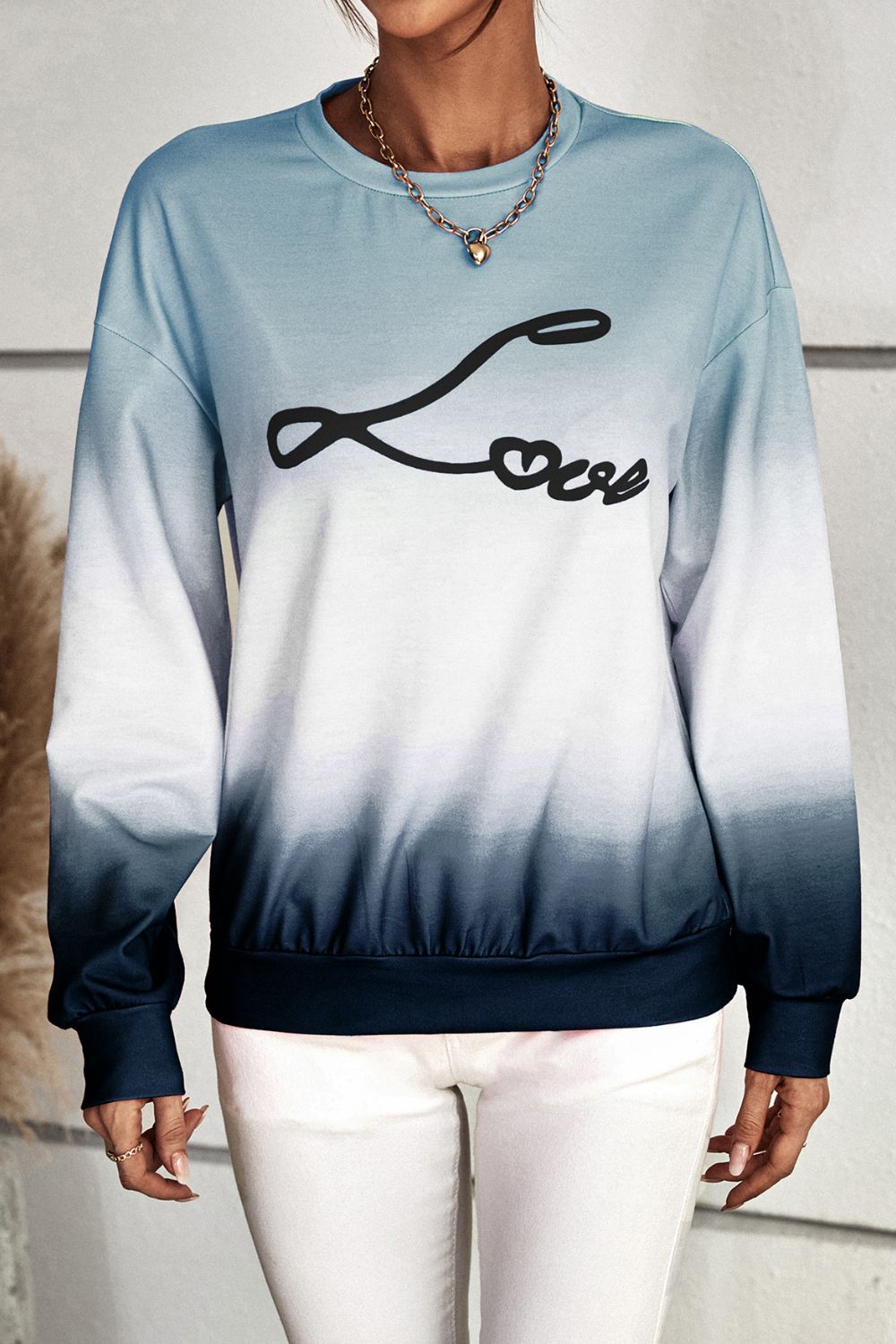 Gradient LOVE Dropped Shoulder Sweatshirt Trendsi