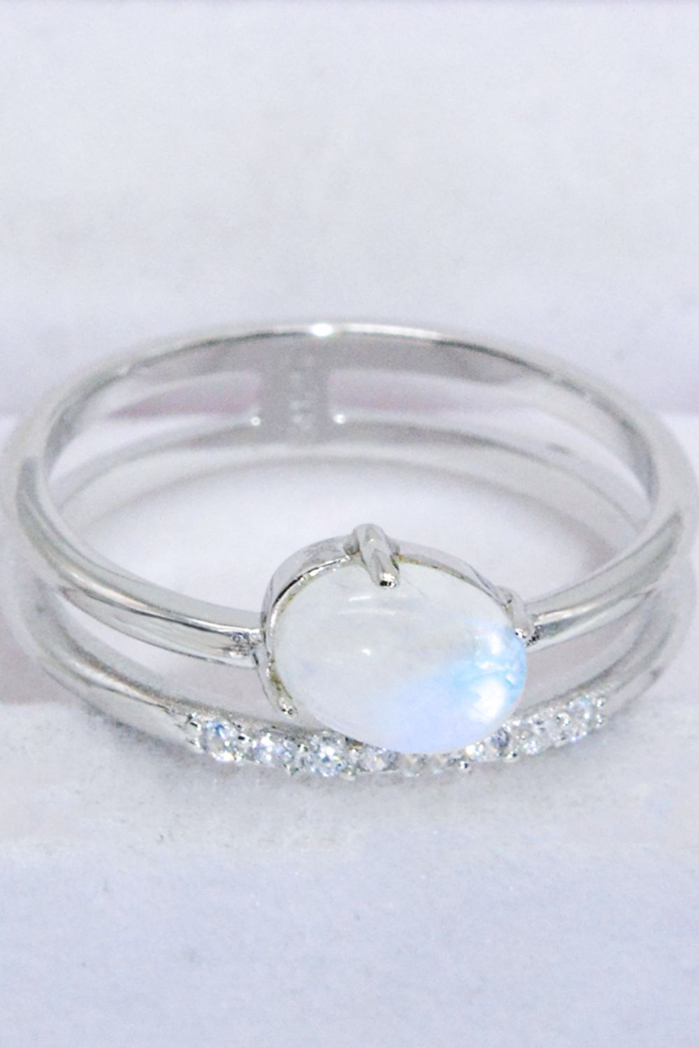 Natural Moonstone and Zircon Double-Layered Ring Trendsi
