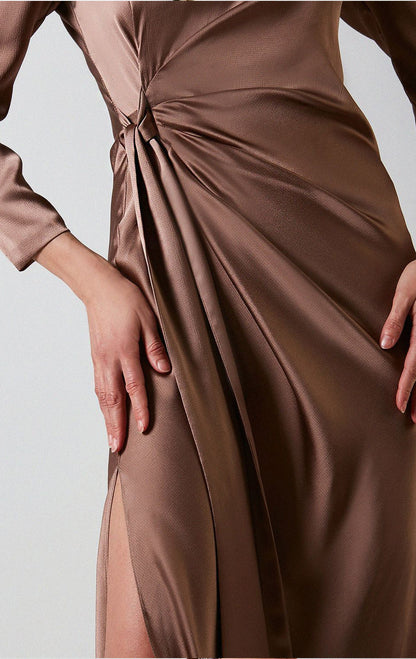 Elegant Slim Dress With Irregular Hips aclosy