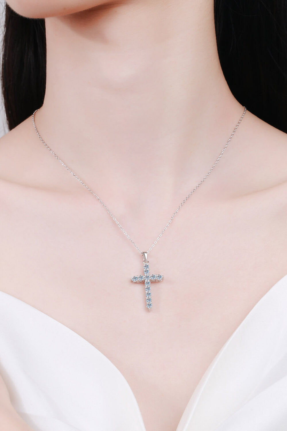 Moissanite Cross Pendant Chain Necklace Trendsi