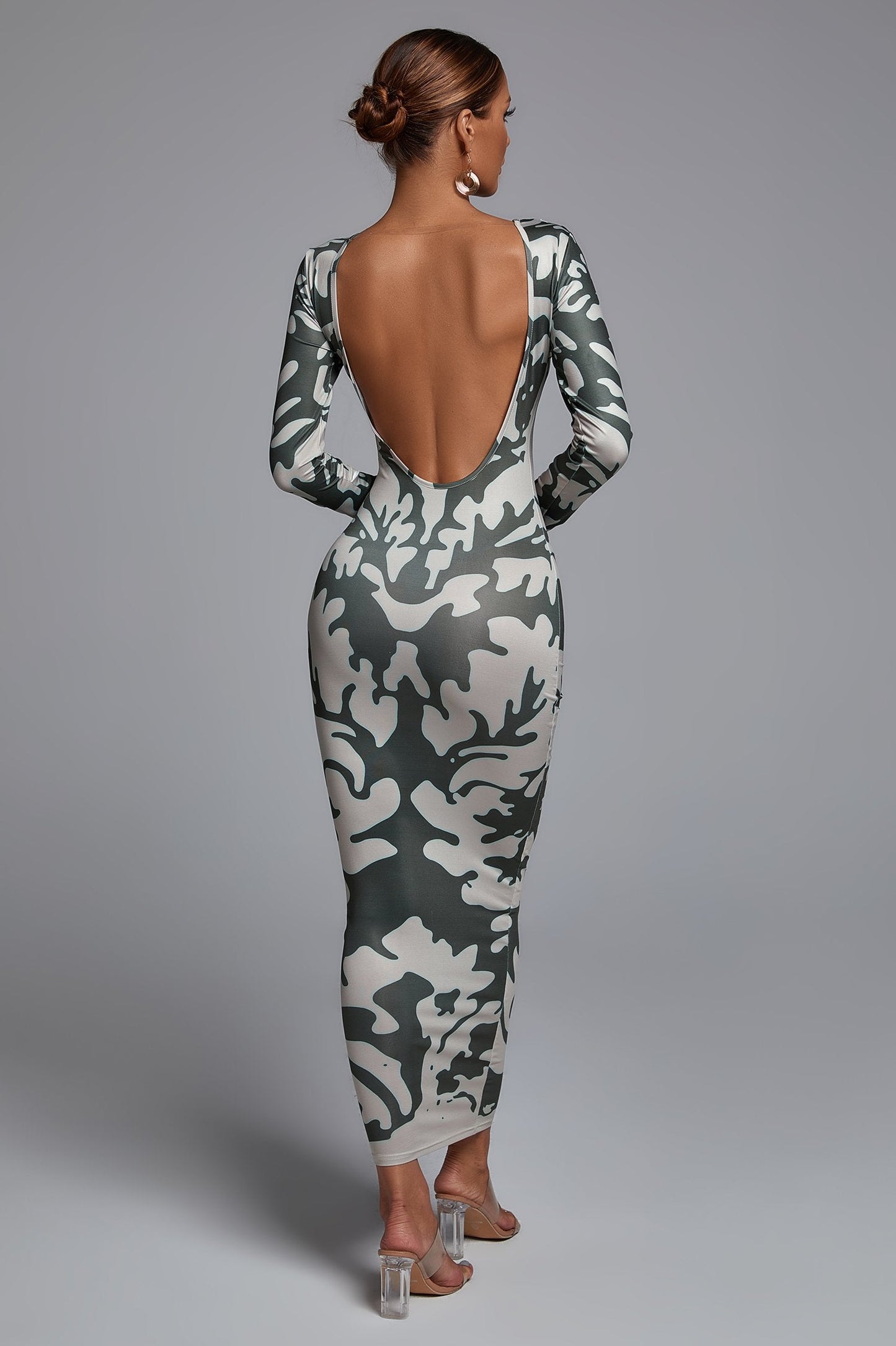 Leliya open-back printed Maxi Dress aclosy