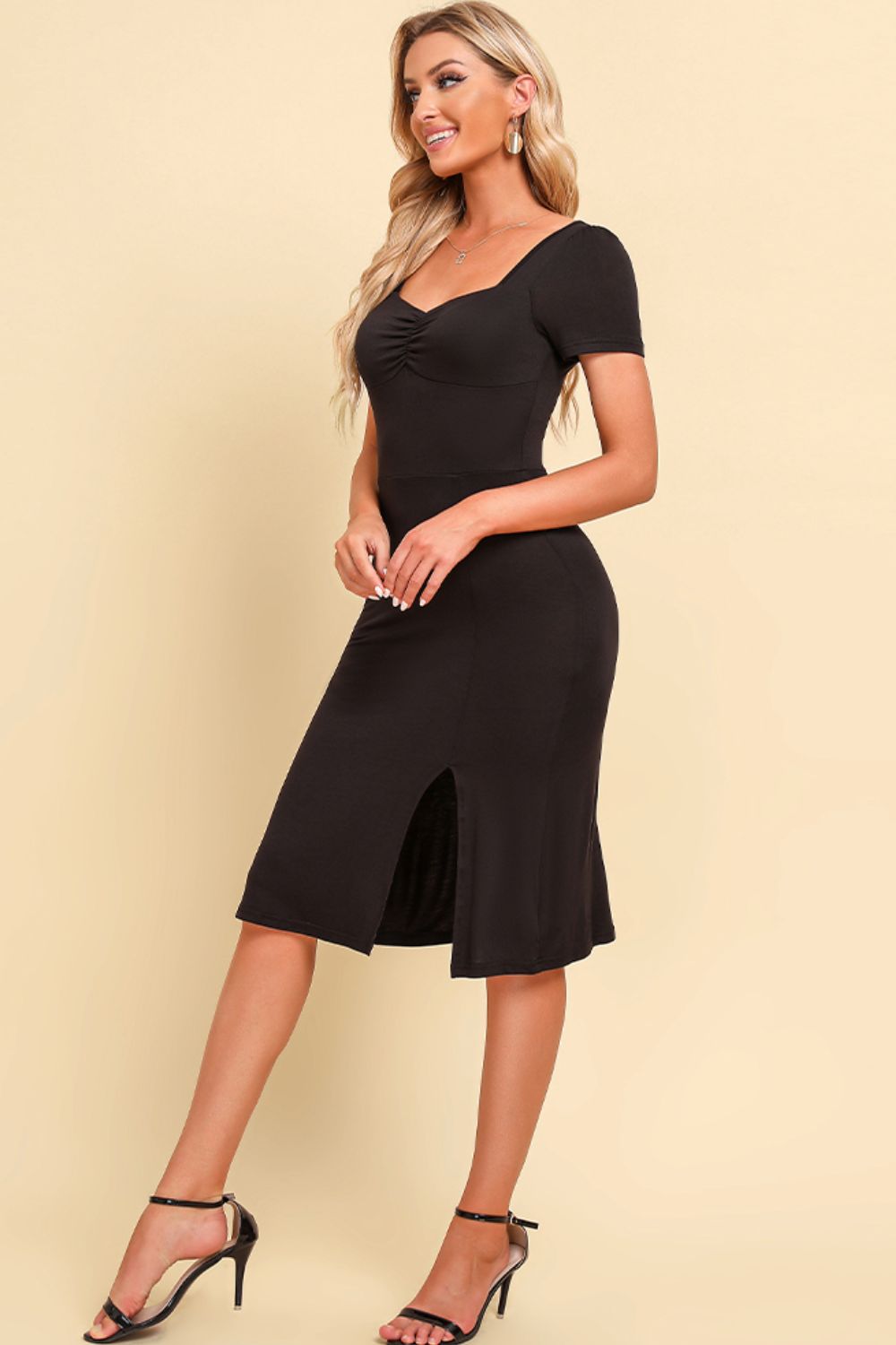 Ruched Sweetheart Neck Short Sleeve Slit Dress Trendsi