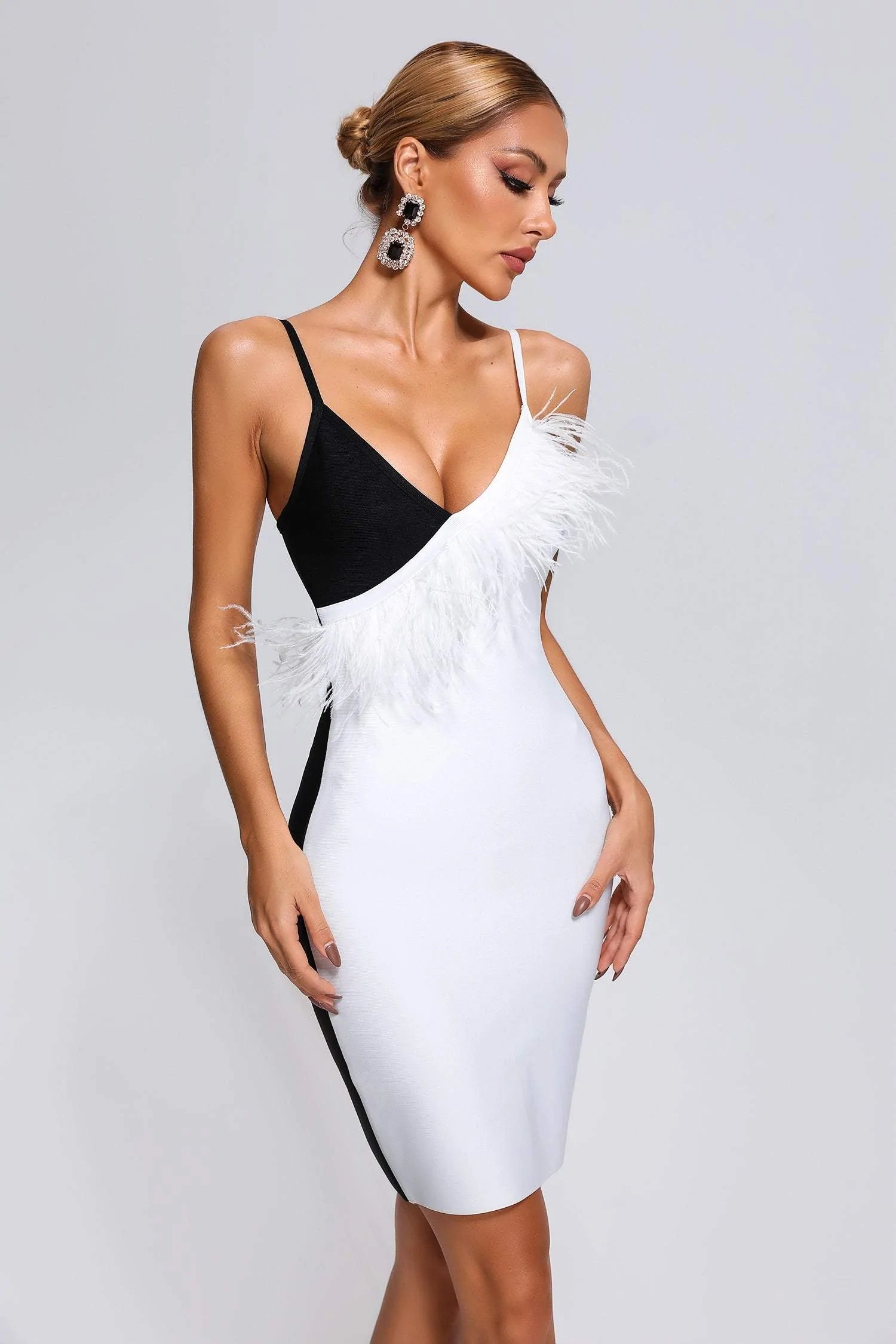 Pola Feather Mini Bandage Dress-White aclosy
